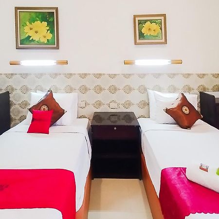 Reddoorz Near Focal Point Medan Hotel Sunggal Bagian luar foto