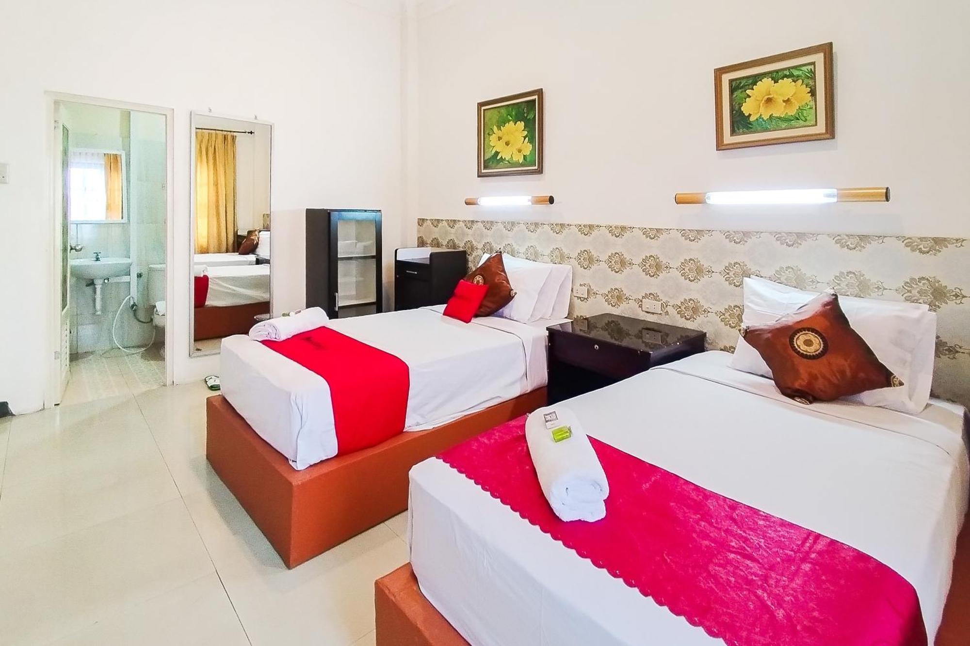 Reddoorz Near Focal Point Medan Hotel Sunggal Bagian luar foto