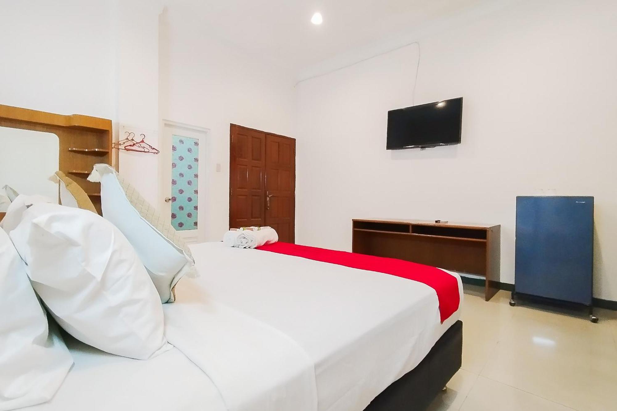 Reddoorz Near Focal Point Medan Hotel Sunggal Bagian luar foto
