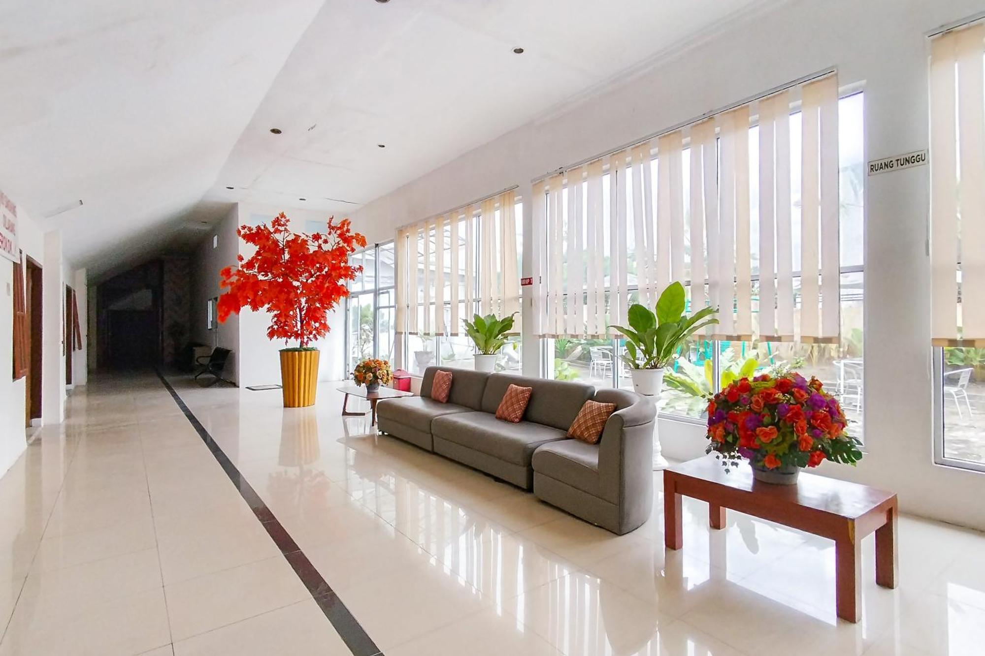 Reddoorz Near Focal Point Medan Hotel Sunggal Bagian luar foto